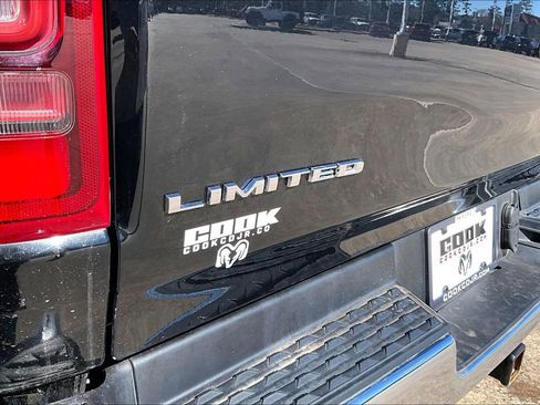 Used 2022 RAM 1500 Limited image 8
