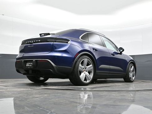 New 2025 Porsche Macan 4 Electric image 37