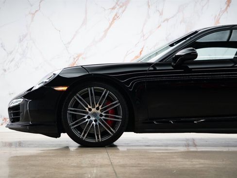 Used 2015 Porsche 911 Turbo AWD/4WD image 4