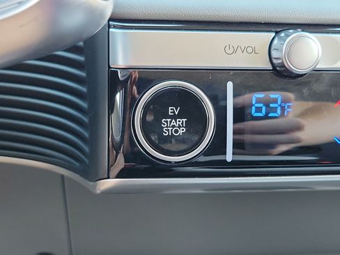 Certified 2024 Hyundai Ioniq 5 SEL RWD image 17