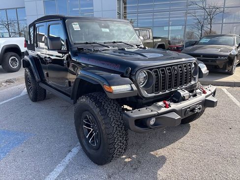 Used 2024 Jeep Wrangler Unlimited Rubicon AWD/4WD image 7