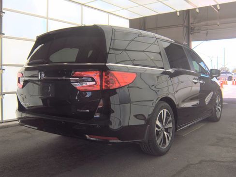 Used 2023 Honda Odyssey Touring image 5