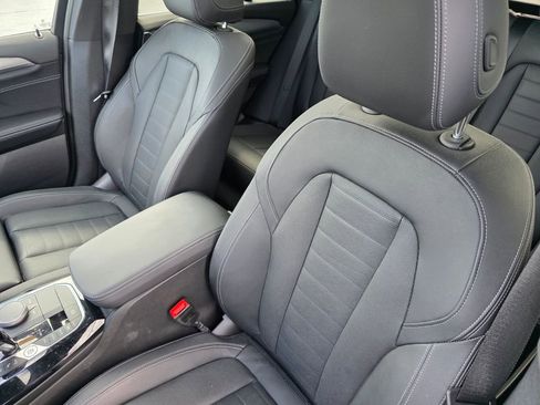 Certified 2023 BMW X3 xDrive30i w/ Premium Package image 10