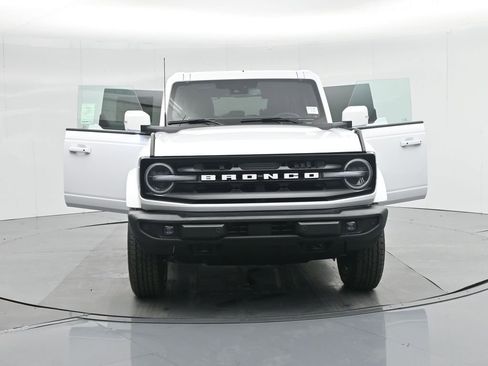 New 2025 Ford Bronco Outer Banks image 26