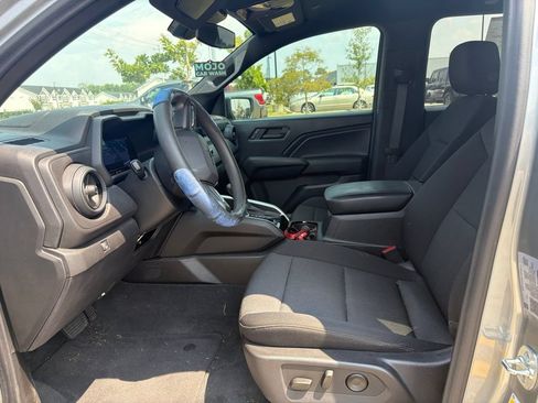 Used 2024 Chevrolet Colorado Trail Boss AWD/4WD image 13