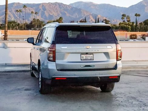 Used 2024 Chevrolet Suburban LT image 6