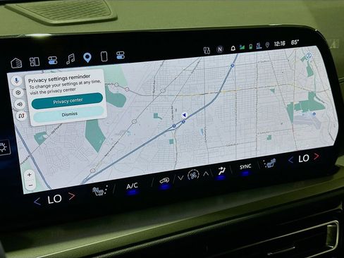 Used 2024 Chevrolet Traverse LT w/ Enhanced Driving Package image 13