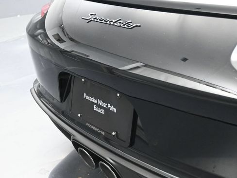 Certified 2019 Porsche 911 Speedster RWD image 29