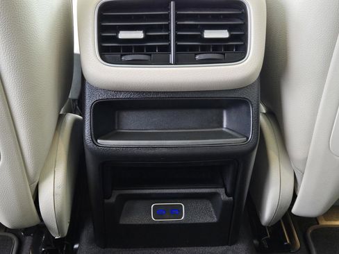 Used 2024 Mercedes-Benz GLE 350 4MATIC image 15