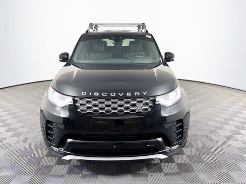 Used 2023 Land Rover Discovery Metropolitan Edition AWD/4WD image 2