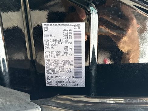 Used 2023 Nissan Rogue SV image 28