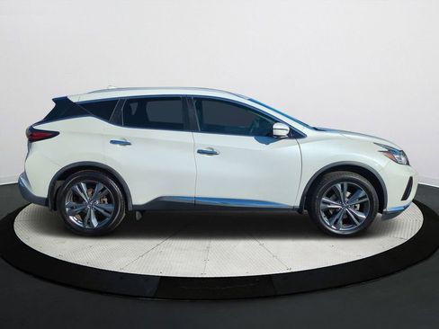 Used 2020 Nissan Murano Platinum image 3