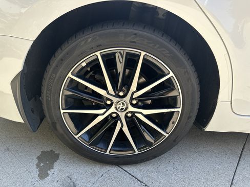 Used 2024 Toyota Camry SE w/ Cold Weather Package FWD image 32