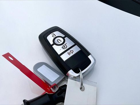 Used 2022 Ford Escape SE w/ Convenience Package image 11