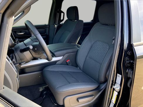 New 2026 RAM 1500 Express AWD/4WD image 9