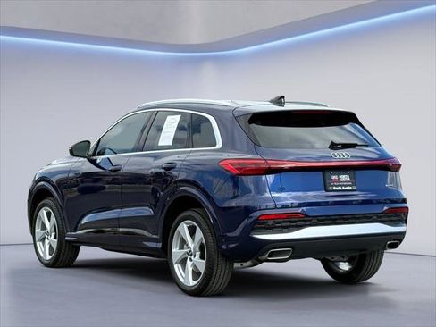 Certified 2025 Audi Q5 Premium Plus w/ Premium Plus AWD/4WD image 8