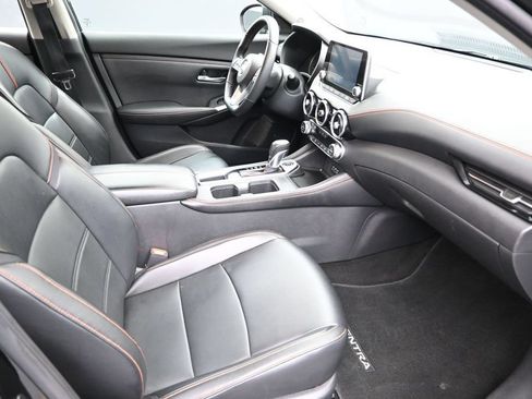 Used 2022 Nissan Sentra SR w/ SR Premium Package FWD image 27