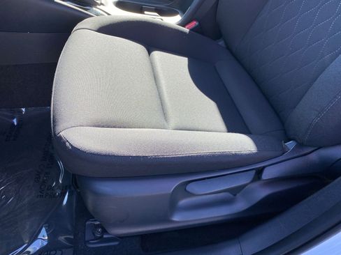 Used 2025 Toyota Corolla LE image 23