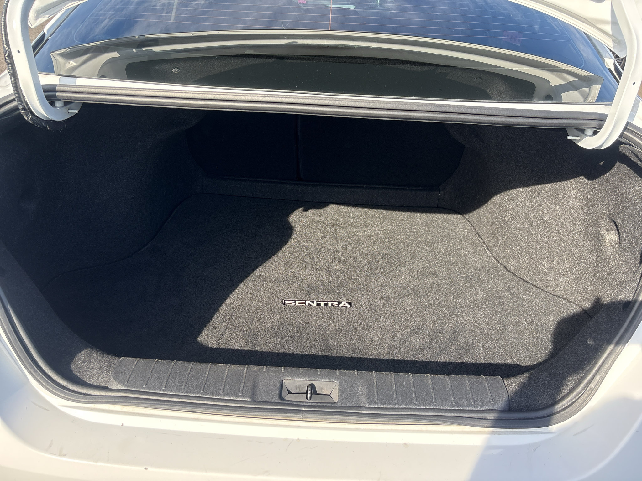 Used 2024 Nissan Sentra S FWD image 16