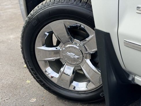 Used 2018 Chevrolet Silverado 1500 LTZ w/ Sport Package image 28