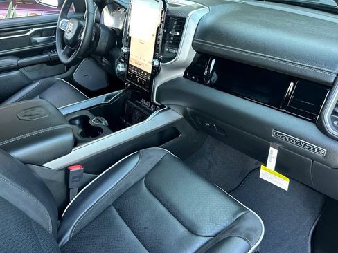 New 2026 RAM 1500 Laramie AWD/4WD image 14