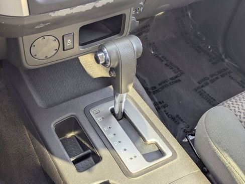 Used 2017 Nissan Frontier SV image 25