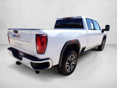 Used 2022 GMC Sierra 2500 AT4 w/ AT4 Premium Plus Package AWD/4WD image 4