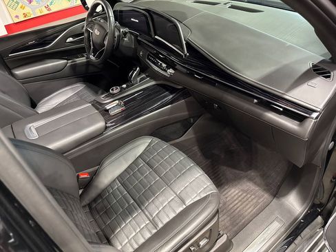 Used 2023 Cadillac Escalade ESV V image 79