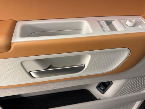 New 2025 Volkswagen ID. Buzz 1st Edition image 10