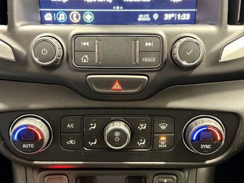 Used 2021 GMC Terrain SLT image 14