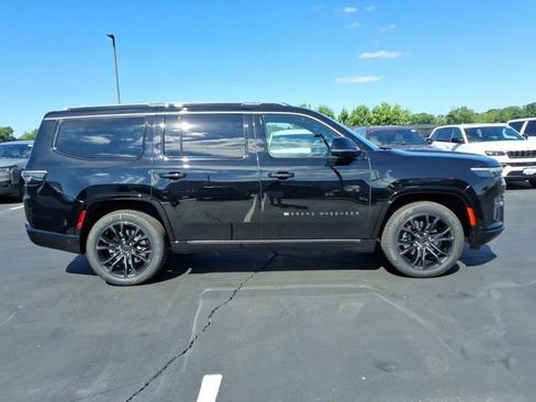 New 2026 Jeep Grand Wagoneer Summit AWD/4WD image 19