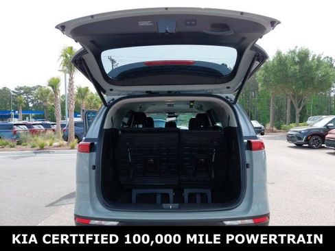 Used 2024 Kia Carnival EX FWD image 25