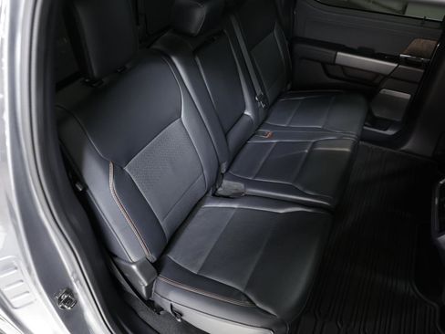 Used 2024 Ford F350 Lariat w/ Chrome Package image 15