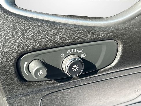 Used 2024 Chevrolet Malibu RS image 31