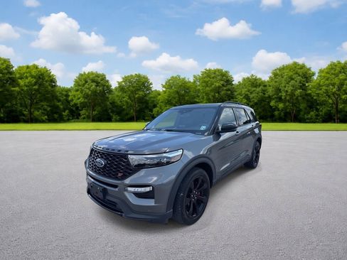 Used 2023 Ford Explorer ST w/ Equipment Group 401A AWD/4WD image 3