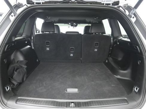 Used 2025 Jeep Grand Cherokee 4WD image 36