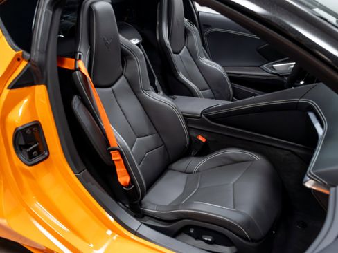 Used 2024 Chevrolet Corvette Stingray Coupe w/ Z51 Performance Package image 27