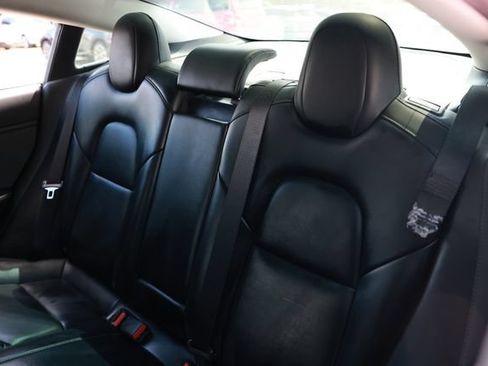 Used 2019 Tesla Model 3 Standard Range RWD image 11