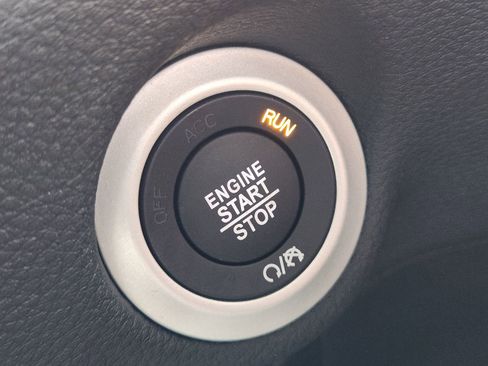 New 2026 Chrysler Pacifica Select image 17