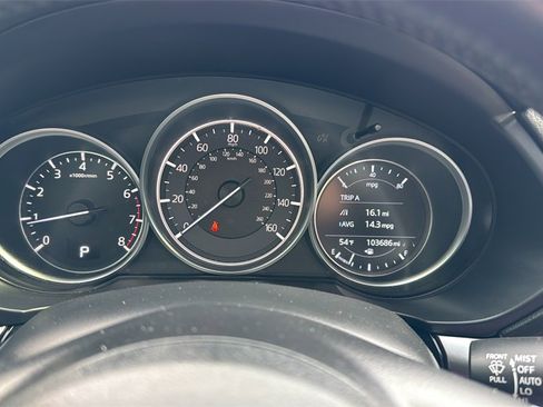 Used 2018 MAZDA CX-5 Touring w/ Preferred Equipment Package image 31