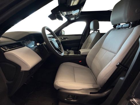 New 2026 Land Rover Range Rover Velar Dynamic SE image 10