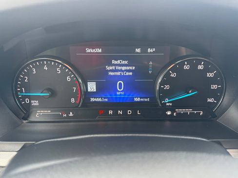 Used 2022 Ford Explorer XLT w/ Equipment Group 202A AWD/4WD image 14