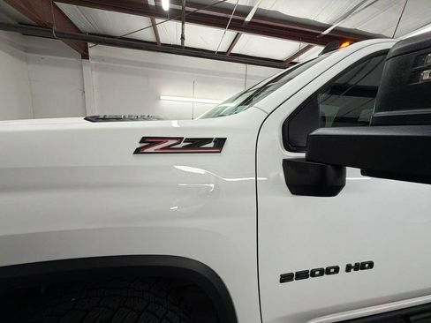 Used 2024 Chevrolet Silverado 2500 Custom w/ Custom Value Package AWD/4WD image 30