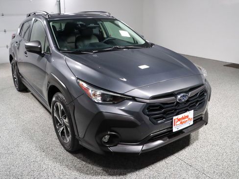 Used 2024 Subaru Crosstrek 2.0i Premium image 5