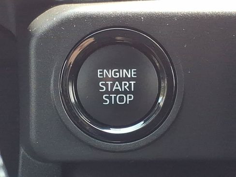 Used 2024 Toyota Tacoma SR AWD/4WD image 21
