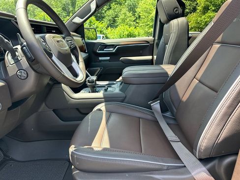 New 2026 GMC Sierra 1500 Denali w/ Denali Reserve Package AWD/4WD image 10