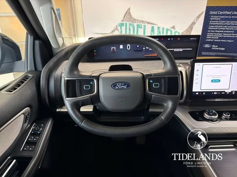 Certified 2025 Ford Expedition Active RWD image 17