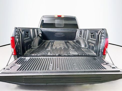 Used 2017 Ford F150 XLT w/ Equipment Group 302A Luxury image 28