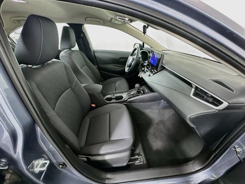 Used 2025 Toyota Corolla LE FWD image 27