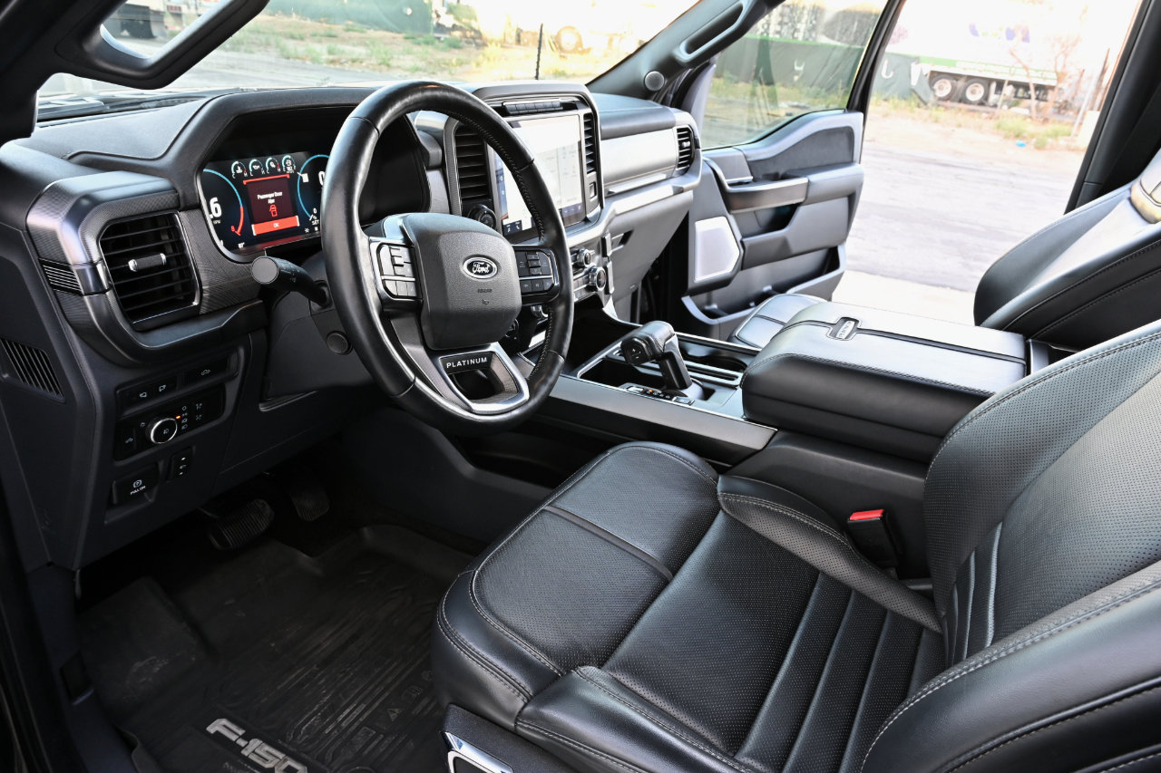 Used 2022 Ford F150 Platinum w/ FX4 Off-Road Package AWD/4WD image 12